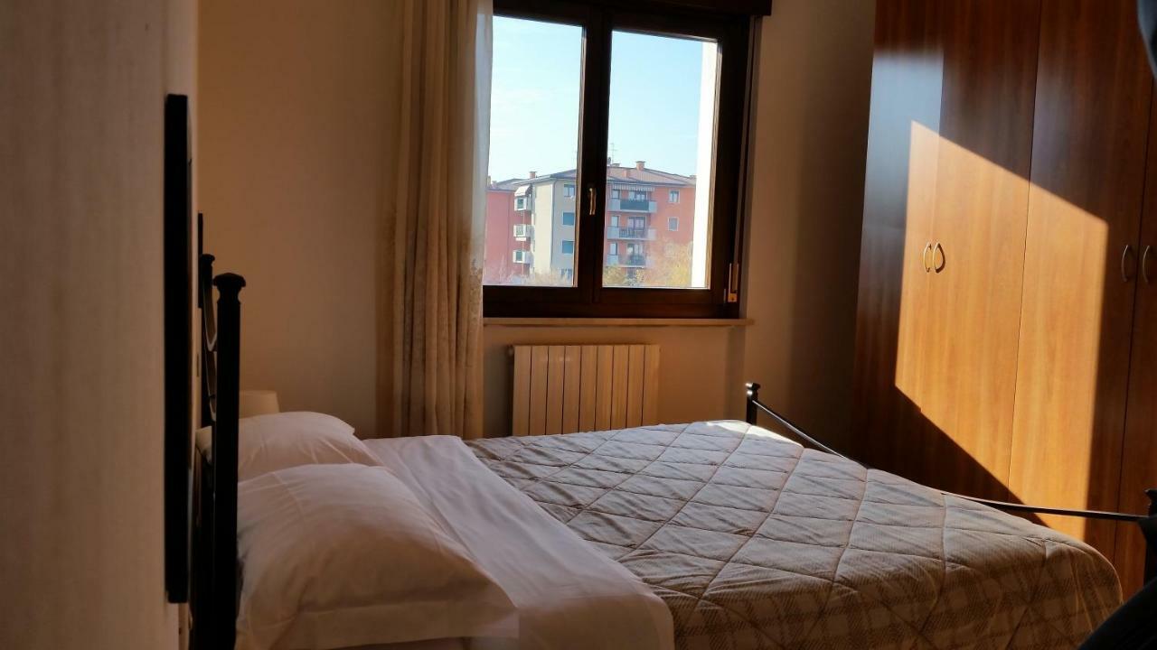 Bilocale Via Imola 4 Lejlighed Verona Eksteriør billede